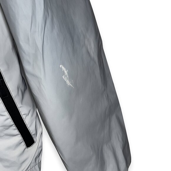 Forever 21 Men’s Reflective Hooded Windbreaker Jacket M Silver Gray Pullover Zip - Picture 5 of 8